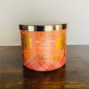 Bath & Body Works Sweet Cinnamon Pumpkin 3-Wick Candle